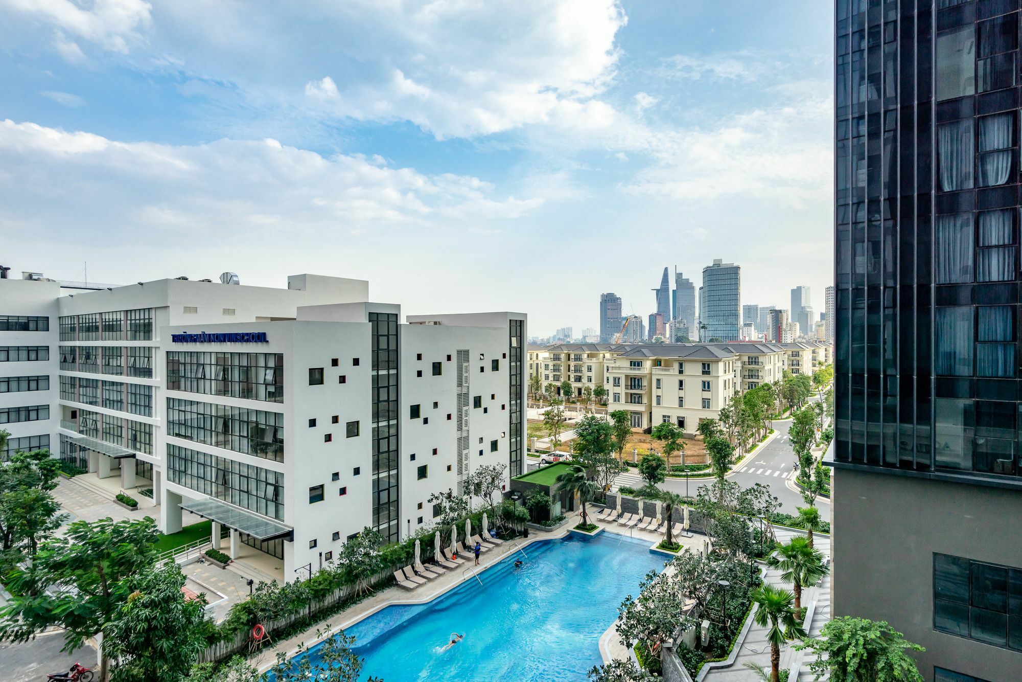 Urban House Premium Apartment Хошимин Екстериор снимка