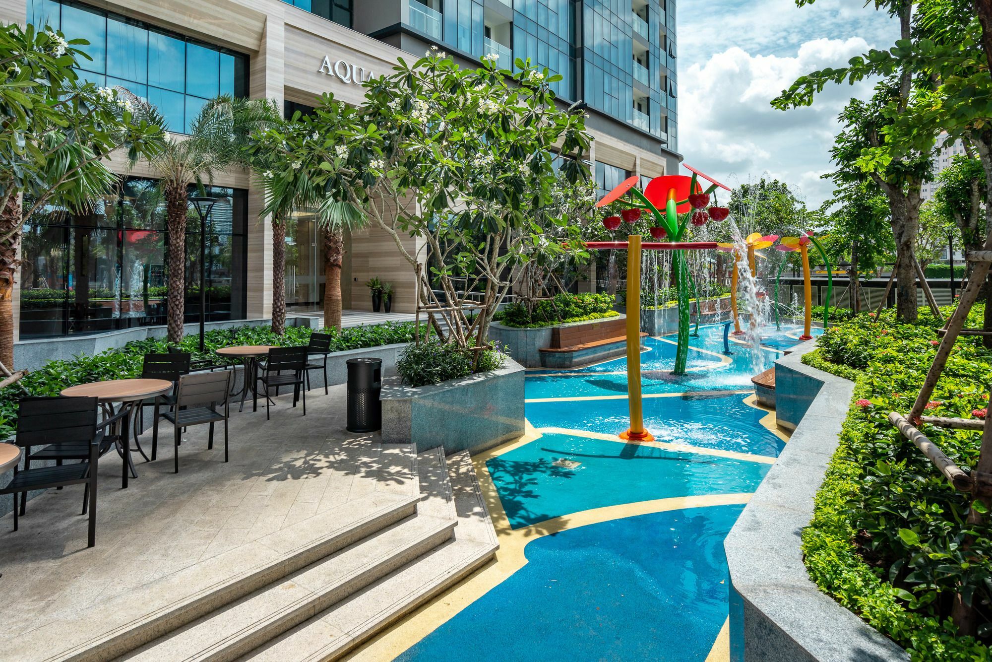 Urban House Premium Apartment Хошимин Екстериор снимка